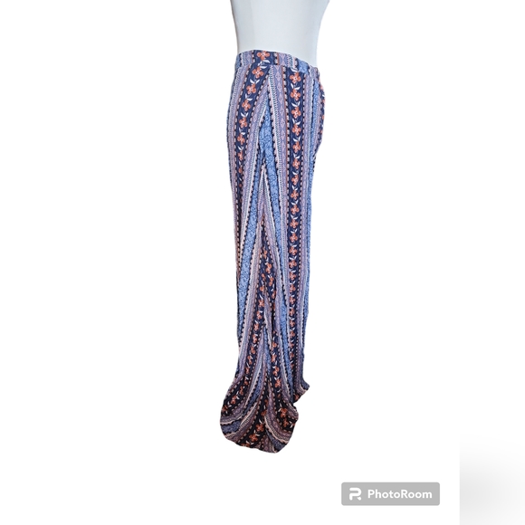 UK2LA Short/Skirt - Picture 5 of 8